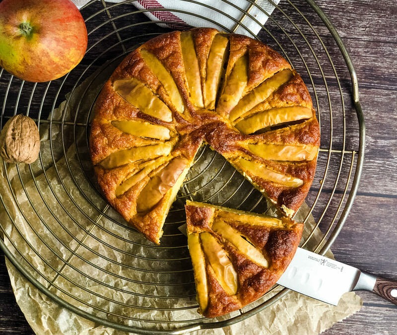 Proteinreicher Apfel-Quark-Grieß-Kuchen